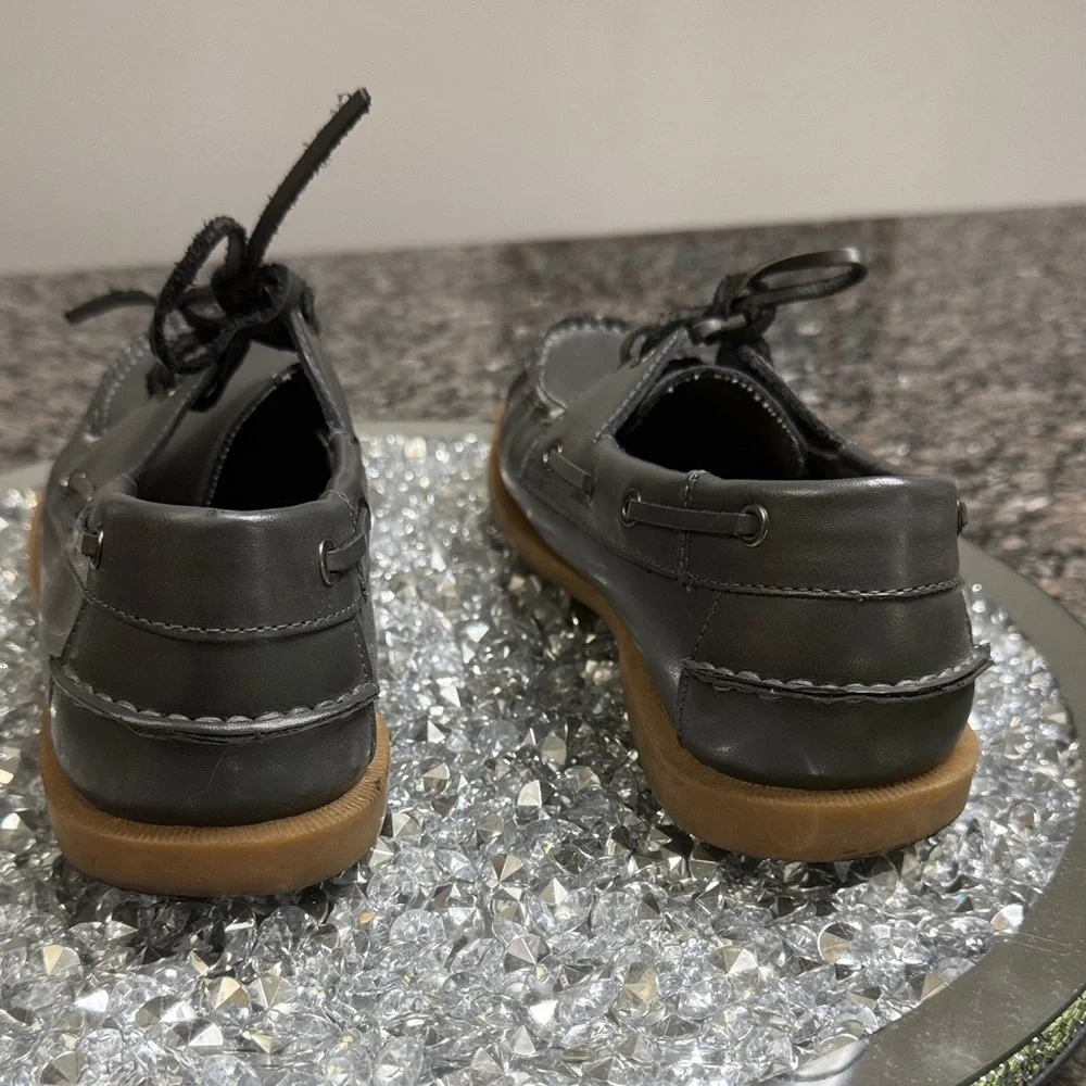 BED|STU Gray Leather Boat Shoes with Gum Sole EUC 9.5
